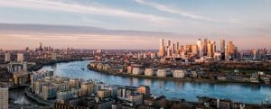 Banks in Canary Wharf iStock 2165499721 670x270